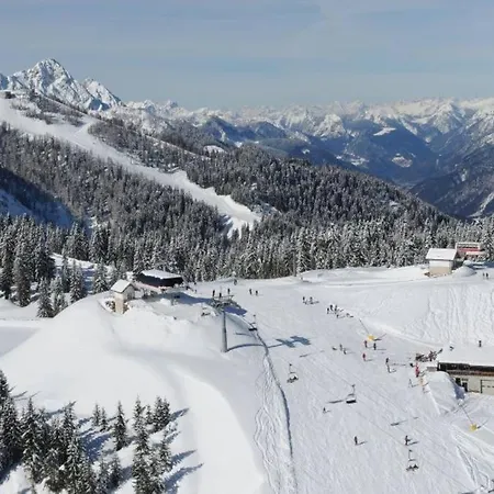 Lussuosa In Montagna Con Wifi E Netflix 公寓 *